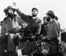 Fidel Castro (keskel) 1959. aasta jaanuaris pärast mässajate kätte langenud Havanna tagasi võtmist.