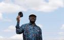 Opositsioonijuht Raila Odinga pühapäeval Nairobis Kibera slummis toetajatega kohtumas.