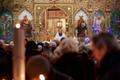 Православные христиане празднуют Рождество в Александро-Невском соборе в Таллинне.