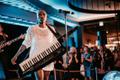 Laura Mvula esines T1 Mall of Tallinnas