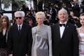 Algas 72. Cannes'i filmifestival. (vasakult) Jim Jarmusch, Tilda Swinton ja Bill Murray.