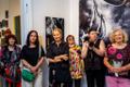 Kastellaanimaja galeriis avati naiskunstnike rühmituse Fööniks ühisnäitus