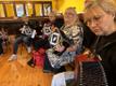 Üha kasvav huvi karmoškamängu õppimise vastu meelitas laupäeval Järvamaale Oisu rahvamajja 70 karmoškahuvilist üle Eesti.