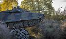 Kaitseväe 1. jalaväebrigaad tutvustas jalaväe lahingumasinaid CV9035.