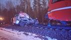 Sompa ülesõidul hukkus sõiduauto ja rongi kokkupõrkes kaks Toyotas viibinud inimest.