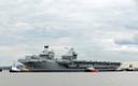 Ühendkuningriigi uus lennukikandja HMS Queen Elizabeth esimesel proovisõidul.