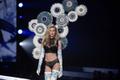 Шоу Victoria s Secret в Шанхае.
