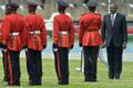 Uhuru Kenyatta ametivannet andmas.