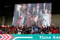 Uhuru Kenyatta ametivannet andmas.