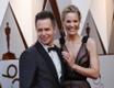Parima meeskõrvalosa Oscari nominent Sam Rockwell koos Leslie Bibbiga