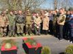 В Маарду торжественно перезахоронили останки 71 солдата.