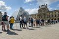 Pariisis taasavati Louvre'i kunstimuuseum