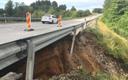 В районе Падаору в Ляэне-Вирумаа размыло основание дороги.