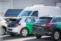 Автомобили с надписью Bolt Drive.
