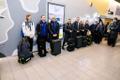 Сборная Эстонии по плаванию в Таллиннском аэропорту.