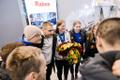 Сборная Эстонии по плаванию в Таллиннском аэропорту.