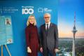 Tallinna teletorni fuajees astuvad dialoogi Constantin Brancusi ja EKA noored skulptorid