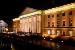 Tartu Ülikool juubelirüüs.