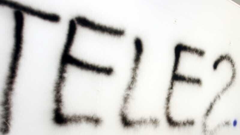 Компания Tele2 на рынке мобильной связи потеряла больше всего клиентов за 2012 год.