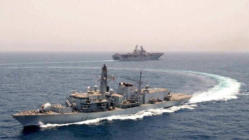 Напряженность вокруг Ормузского пролива, соединяющего Персидский залив с Индийским океаном, не снижается.