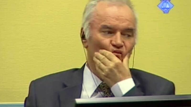 Ратко Младич в зале суда.