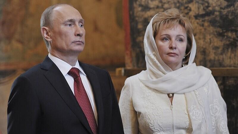 Vladimir Putin koos abikaasa Ljudmillaga.