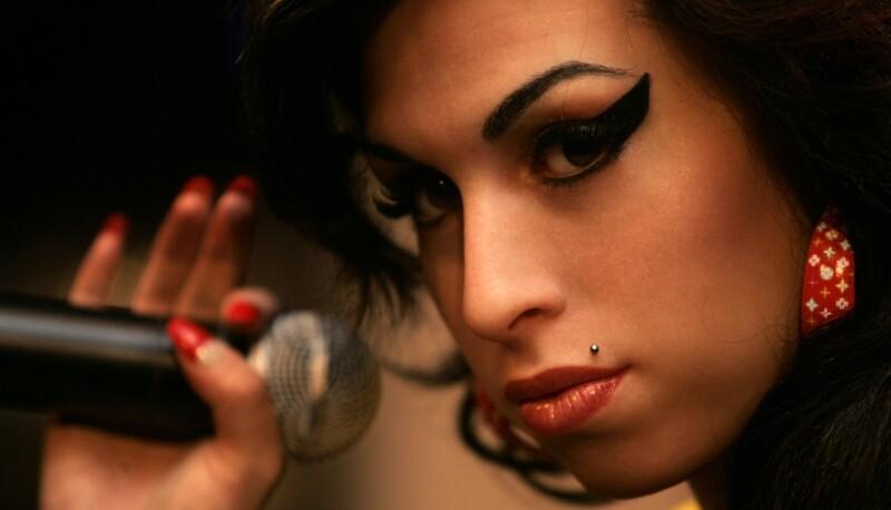 Huvilised saavad nüüdsest tutvuda Amy Winehouse´ile kuulunud esemetega