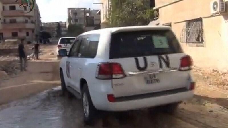 Автомобили инспекторов ООН в Сирии.