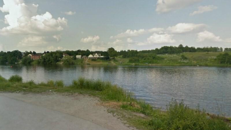 приграничная река Нарова.