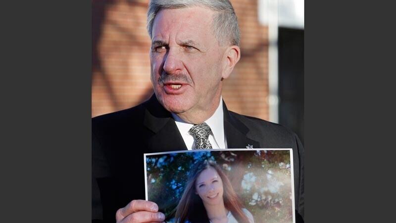 Politseijuht Grayson Robinson ohvri pildiga AP/Scanpix