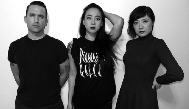 Xiu Xiu.