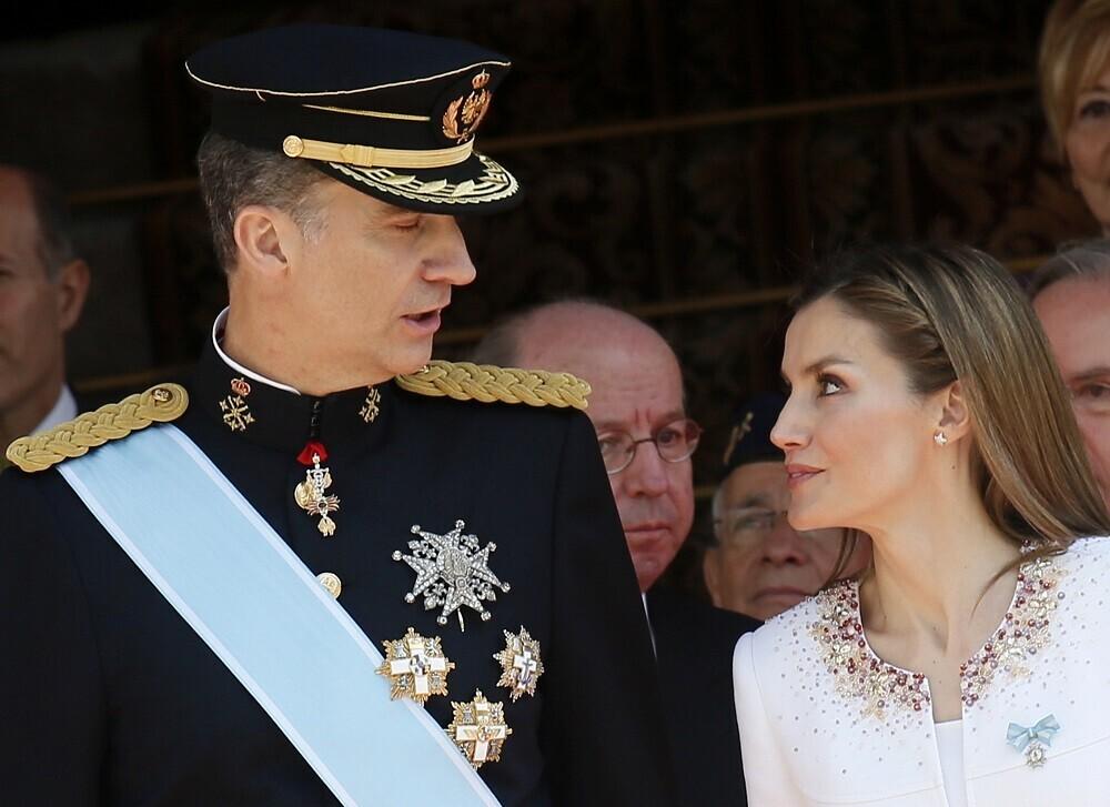 Hispaania uus kuningas Felipe VI abikaasa kuninganna Letiziaga.