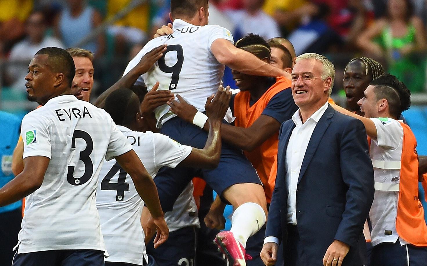 Didier Deschamps (paremal)