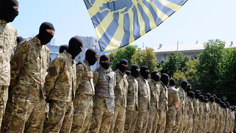 Pataljoni Azov võitlejad Kiievis