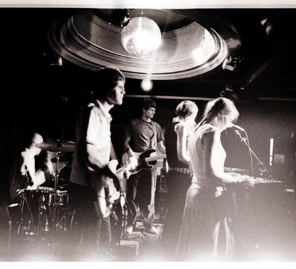 Pia Fraus live