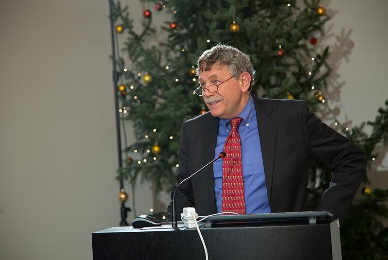 Professor Eric Lander pidas TÜ Eesti geenivaramus avaliku loengu.