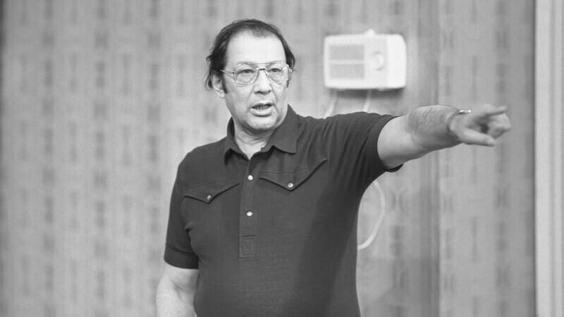 Eino Baskin. (Detsember 1983)