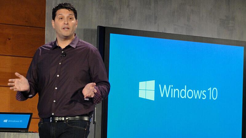 Microsofti asepresident operatsioonisüsteemide alal Terry Myerson 21. jaanuaril Washingtoni osariigis Redmondis Windows 10 tutvustamas