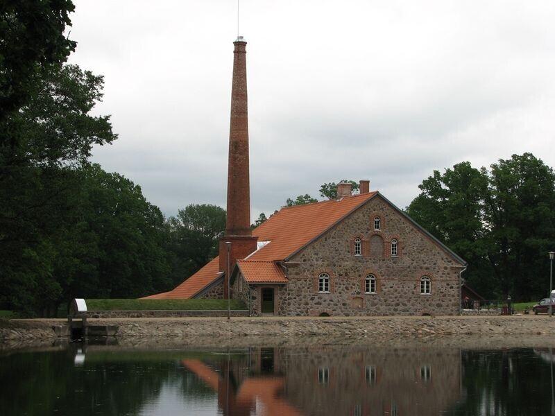 Olustvere klaasikoda