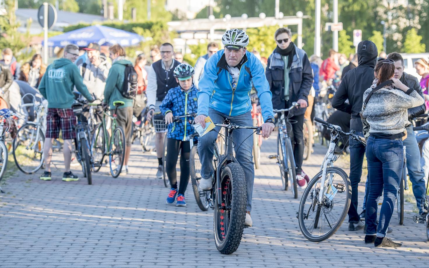 XXV Tour d'ÖÖ rattasõit Tallinnas.