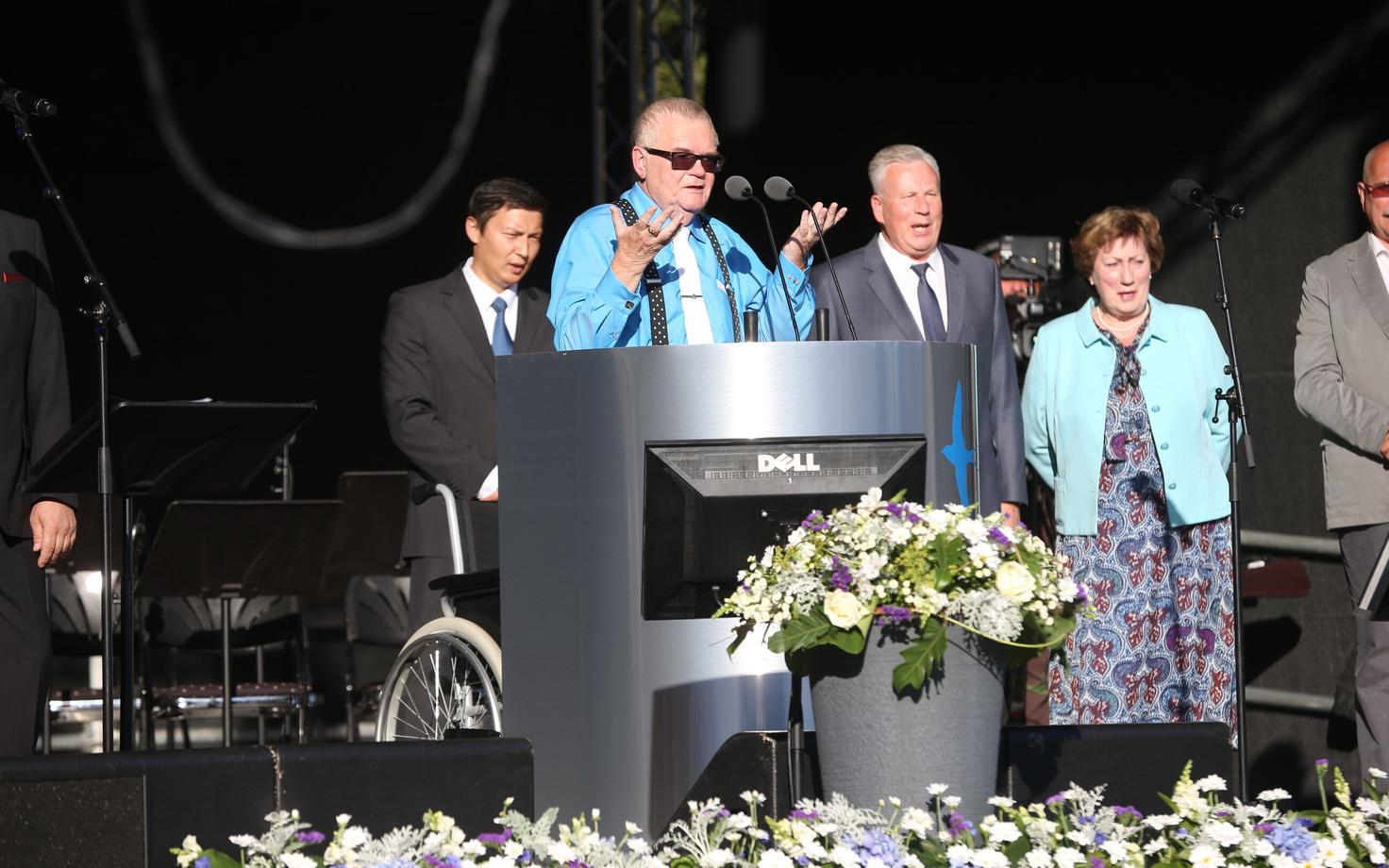 Tallinna linnapea Edgar Savisaar 20. augustil Vabaduse väljakul.