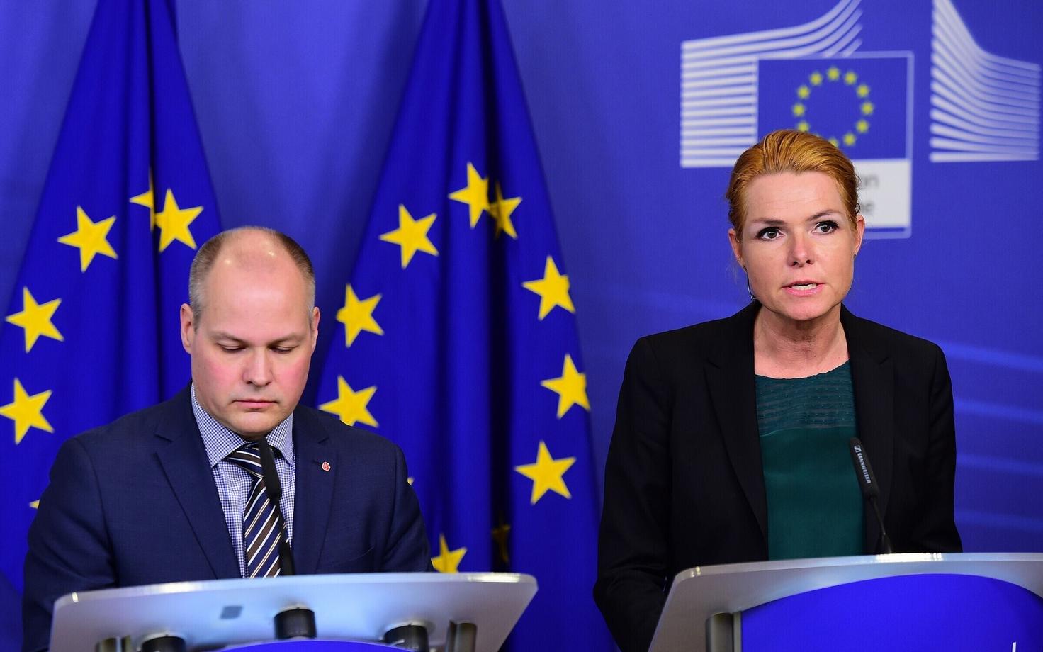Rootsi migratsiooniminister Morgan Johannson (vasakul) ja tema Taani kolleeg Inger Stojberg täna Brüsselis