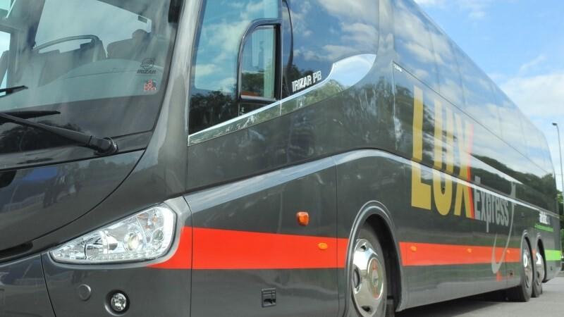 В результате аварии пострадали 12 человек.