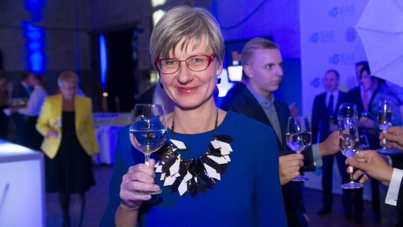 Кати Кузьмин отозвала из правления концерна по пошиву одежды Baltika.