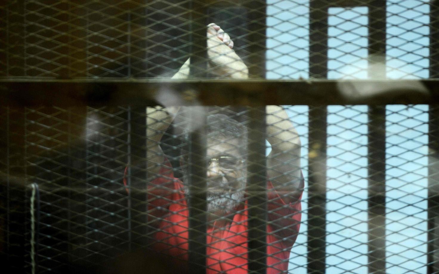 Mohamed Mursi kohtus.
