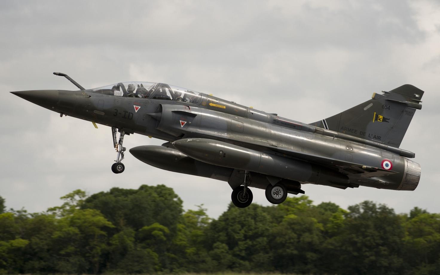 Mirage 2000.