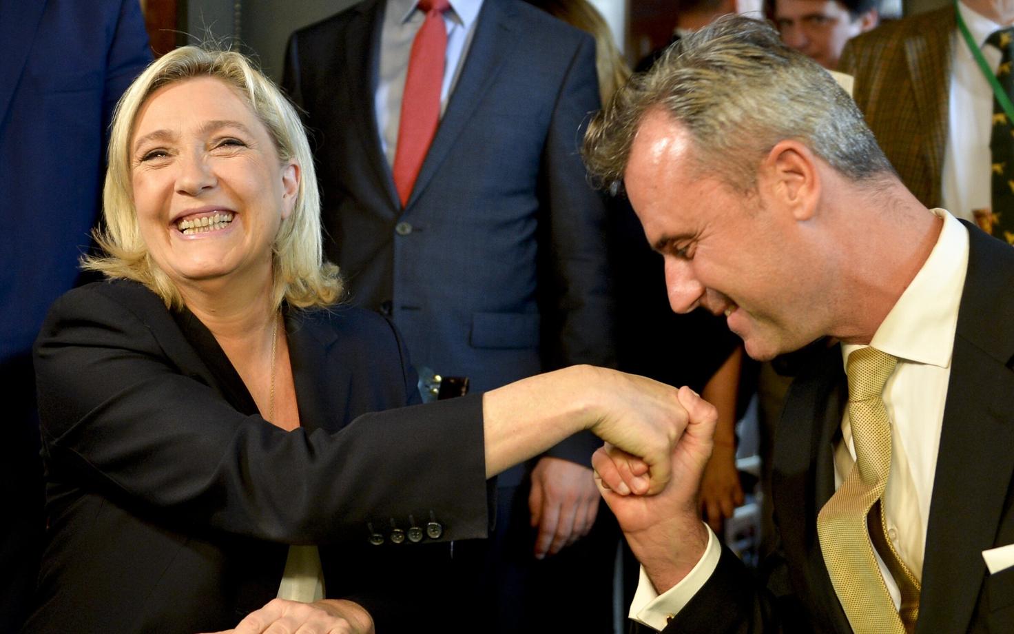 Norbert Hofer koos Prantsuse paremäärmusliku Rahvusrinde juhti Marine Le Peniga.