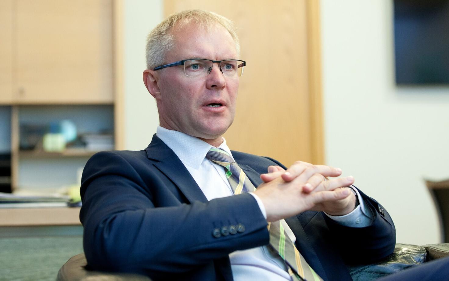 Kaitseminister Hannes Hanso.