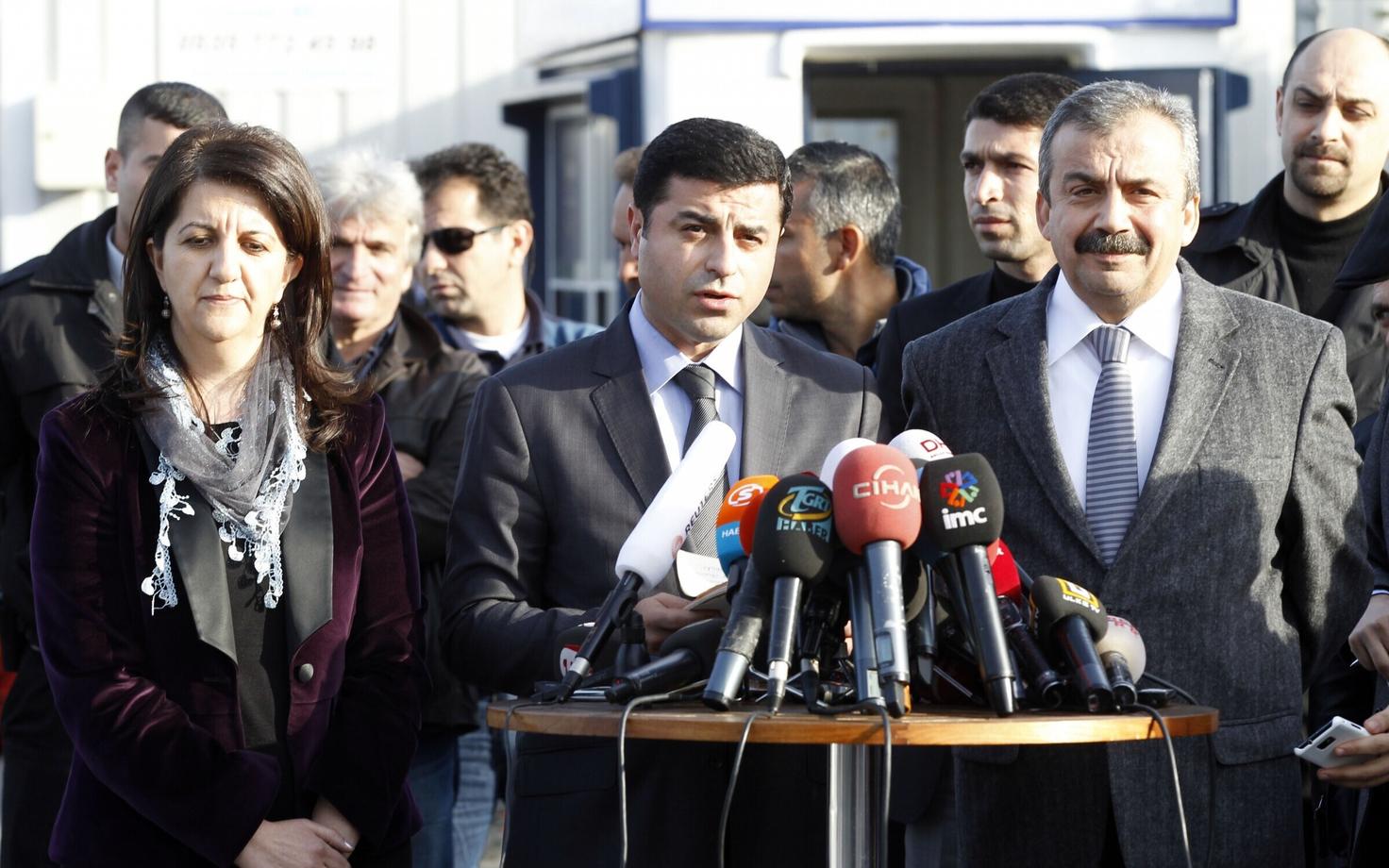 Selahattin Demirtas (vasakul) ja Sirri Sureyya Onder 2013. aasta märtsis Istanbulis.