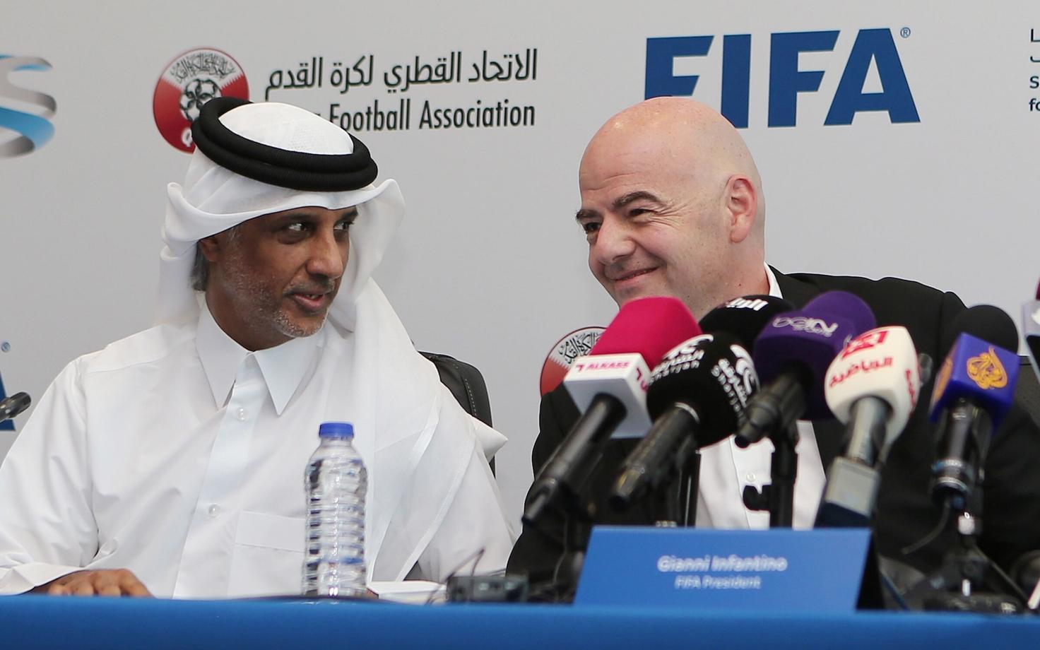 FIFA president Gianni Infantino (paremal) ja Katari jalgpalliliidu president šeik Hamad Bin Khalifa Bin Ahmed Al-Thani